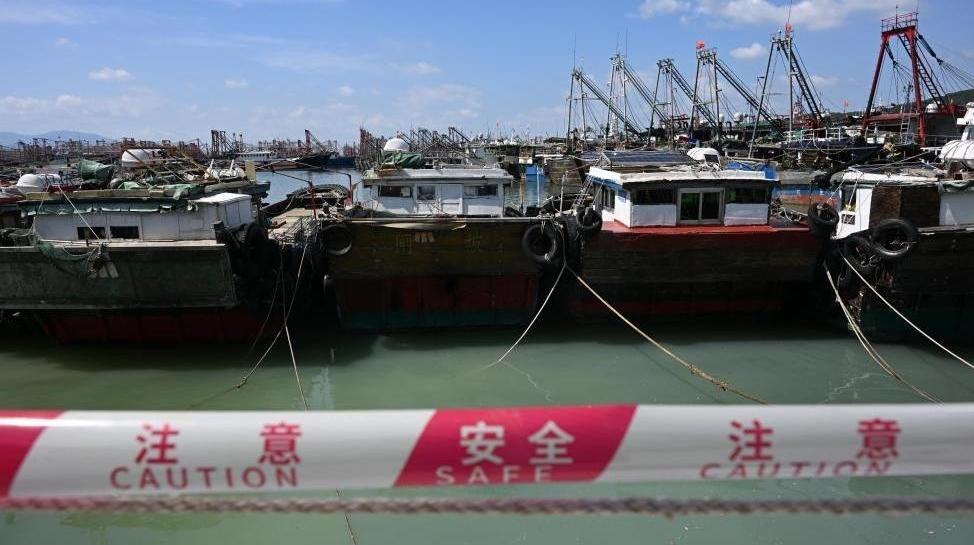 赵露思自己化妆