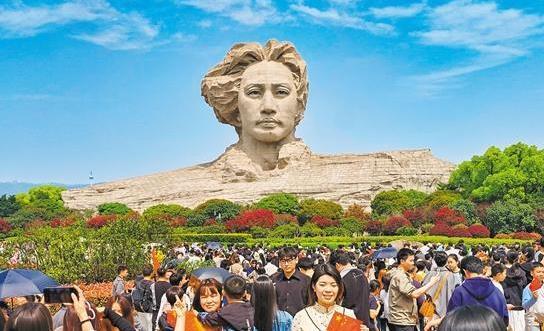 北京朝阳落地119项“高效办成一件事”场景 护航区域高质量发展