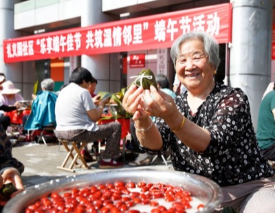 有人来接育儿嫂才知自己是备胎